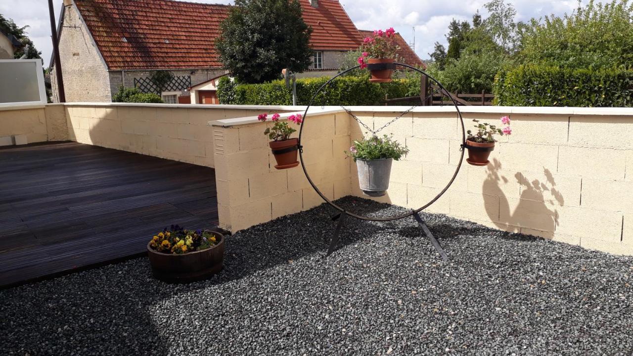 Gite " Le Vieux Noyer" Liesville-sur-Douve Exterior foto